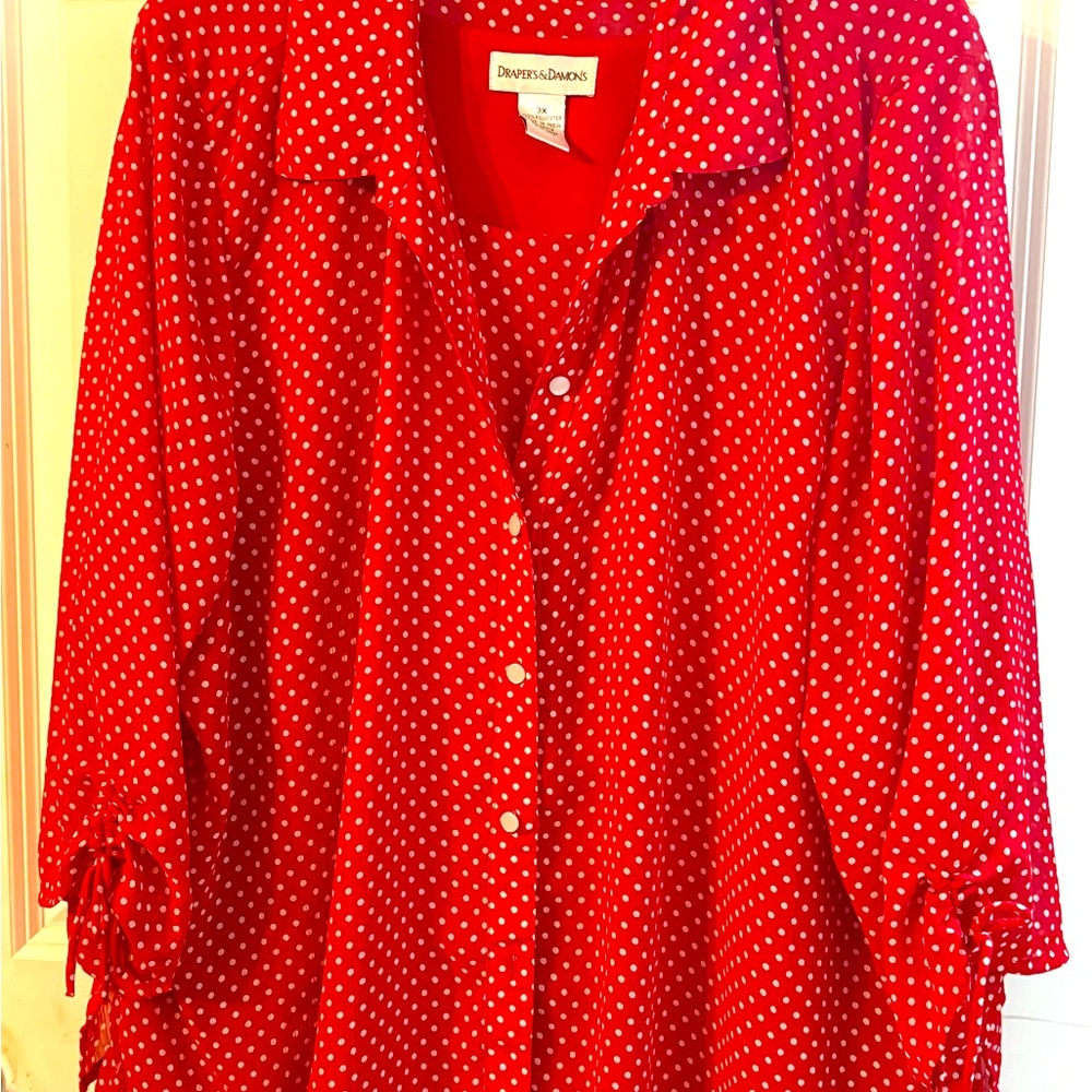 Red cover Blouse with Inner Sleeveless blouse